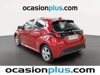 Usado Toyota Yaris Active 116 CV (85 kW) 2024 Rojo Utilitario