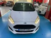 Usado Ford Fiesta Titanium 125 CV (91 kW) 2017 Blanco Utilitario