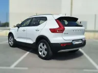 Usado Volvo XC40 Momentum 129 CV (94 kW) 2022 Blanco SUV