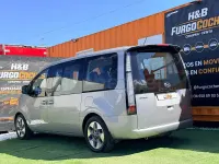 Usado Hyundai Staria 177 CV (130 kW) 2023 Gris / plata Monovolumen