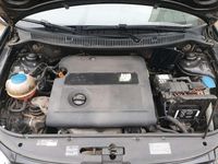 Usado VW Polo Advance 75 CV (55 kW) 2005 Negro Utilitario