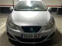 Usado Seat Ibiza Reference 70 CV (51 kW) 2010 Gris / plata Berlina