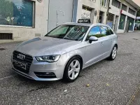 Usado Audi A3 Attraction 110 CV (80 kW) 2015 Gris / plata Berlina