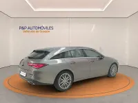Usado Mercedes CLA220 Shooting Brake 190 CV (139 kW) 2021 Gris / plata Familiar