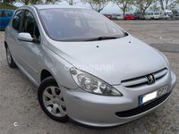 Usado Peugeot 307 90 CV (66 kW) 2004 Gris / plata Berlina