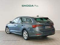 Usado Skoda Octavia Ambition 150 CV (110 kW) 2021 Gris Familiar