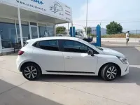 Usado Renault Clio Equilibre 101 CV (74 kW) 2022 Blanco Utilitario