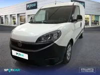 Usado Fiat Doblò 91 CV (66 kW) 2022 Blanco Monovolumen