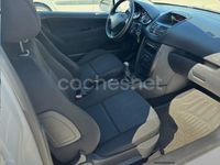 Usado Peugeot 207 70 CV (51 kW) 2008 Blanco Berlina