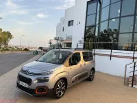 Usado Citroën Berlingo Business Class 102 CV (75 kW) 2021 Gris / plata Monovolumen