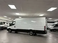Usado Iveco Daily 160 CV (117 kW) 2023 Blanco Van