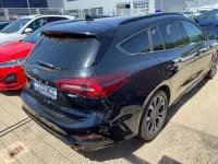 Usado Ford Focus ST-Line 125 CV (91 kW) 2023 Negro Familiar