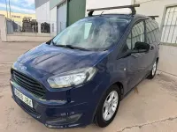 Usado Ford Tourneo Courier Trend 75 CV (55 kW) 2014 Azul Monovolumen