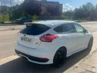 Usado Ford Focus ST 185 CV (136 kW) 2015 Blanco Berlina