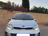 Usado Kia Rio 75 CV (55 kW) 2016 Gris / plata Utilitario