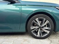 Usado Peugeot 308 SW Allure 131 CV (96 kW) 2022 Verde Familiar