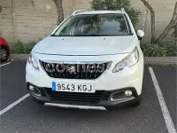 Usado Peugeot 2008 Allure 110 CV (80 kW) 2017 Blanco SUV
