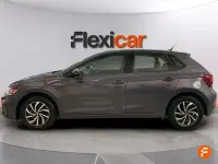 Usado VW Polo 95 CV (69 kW) 2023 Gris Utilitario