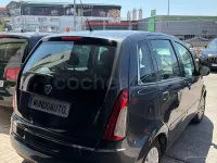 Usado Lancia Musa 95 CV (69 kW) 2010 Negro Monovolumen