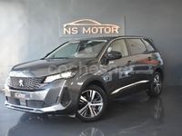 Usado Peugeot 5008 Allure 131 CV (96 kW) 2022 Gris / plata Monovolumen