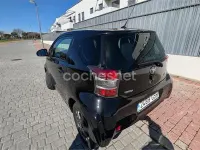 Usado Toyota iQ 68 CV (50 kW) 2009 Negro Utilitario