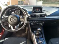 Usado Mazda 3 Luxury 150 CV (110 kW) 2015 Rojo Berlina
