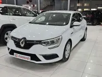 Usado Renault Mégane IV Life 101 CV (74 kW) 2018 Blanco Utilitario