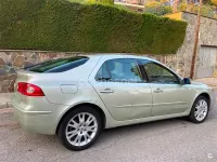 Usado Renault Laguna II Privilege 120 CV (88 kW) 2005 Verde Berlina