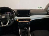 Usado Seat Arona Style 116 CV (85 kW) 2025 Gris magnetic + techo blanco SUV