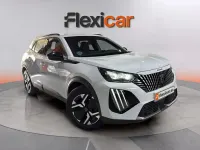 Usado Peugeot 2008 Allure 130 CV (95 kW) 2024 Blanco SUV