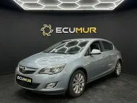 Usado Opel Astra Cosmo 110 CV (80 kW) 2011 Azul Utilitario