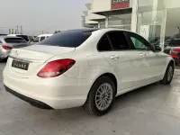 Usado Mercedes C200 136 CV (100 kW) 2016 Blanco Berlina