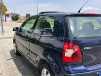 Usado VW Polo Trendline 75 CV (55 kW) 2003 Azul Berlina