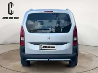 Usado Peugeot Rifter Active 131 CV (96 kW) 2019 Gris / plata Monovolumen
