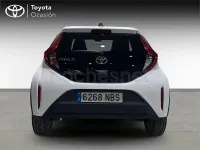 Usado Toyota Aygo X Play 72 CV (52 kW) 2025 Blanco SUV