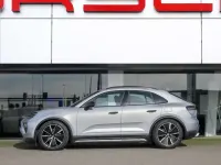 Usado Porsche Macan 300 kW (408 CV) 2025 Gris SUV