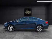 Usado Toyota Avensis Executive 124 CV (91 kW) 2014 Azul Berlina