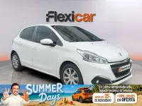 Usado Peugeot 208 Active 82 CV (60 kW) 2018 Blanco Utilitario