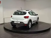 Usado Dacia Sandero Expression 91 CV (66 kW) 2023 Blanco Berlina