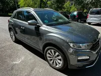Usado VW T-Roc Advance 110 CV (80 kW) 2021 Gris / plata SUV