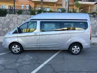 Usado Ford Tourneo Custom Titanium 170 CV (125 kW) 2018 Gris / plata Van