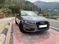 Usado Audi A3 Ambition 110 CV (80 kW) 2015 Gris / plata Berlina