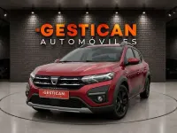 Usado Dacia Sandero Comfort 91 CV (66 kW) 2023 Rojo Berlina