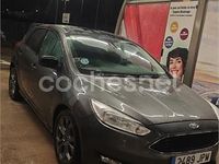 Usado Ford Focus Trend 125 CV (91 kW) 2016 Gris / plata Berlina