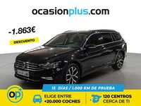 Usado VW Passat Executive 122 CV (89 kW) 2021 Negro Familiar