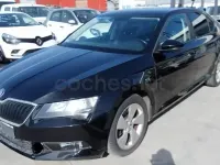 Usado Skoda Superb Ambition 150 CV (110 kW) 2018 Negro Berlina