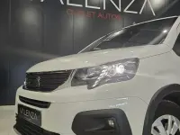 Usado Peugeot Rifter Allure 130 CV (95 kW) 2021 Blanco Monovolumen