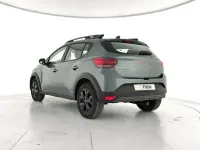 Usado Dacia Sandero Extreme 100 CV (73 kW) 2025 Verde Berlina