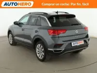 Usado VW T-Roc Advance 116 CV (85 kW) 2020 Gris SUV