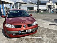 Usado Renault Mégane II Dynamique 98 CV (72 kW) 2006 Rojo Berlina